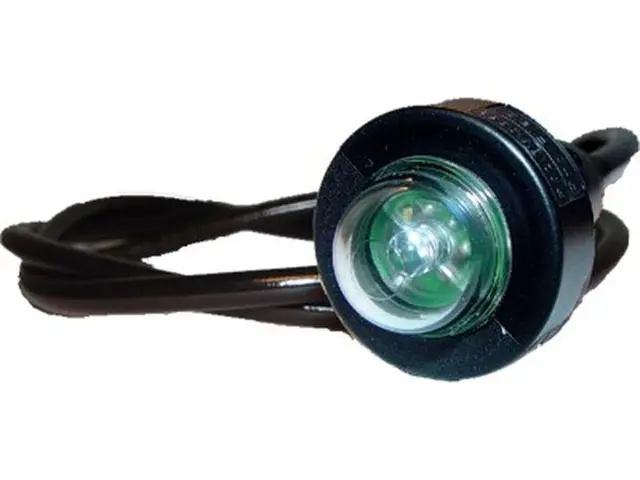 LED Front Position Lamp MONOPOINT white 24V, cable 2,0m 