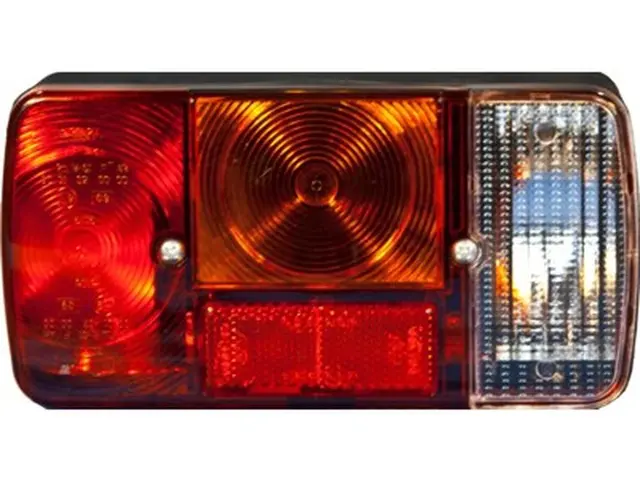 Lens right reversing lamp 