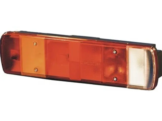 Rear Combination Lamp SCANIA left, with numberplate lamp, cable entra 