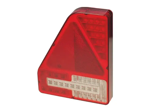 LED Rear combination Lamp PRO-EDGE left hand version with fog lamp, connect 