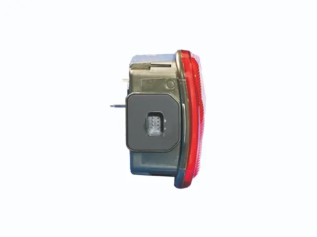 Heckleuchte IVECO rechts mit seitl. HDSCS Stecker 