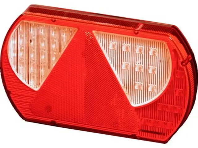 LED Rear Combination Lamp PRO-LANE 12/24 right 