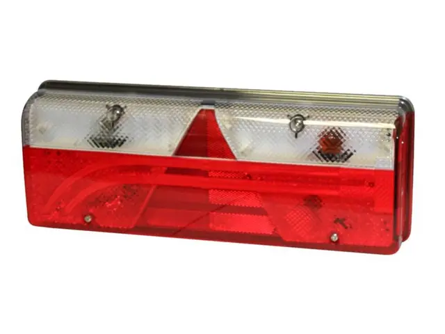 Rear Combination Lamp EUROPOINT III righ 7-pole con. 