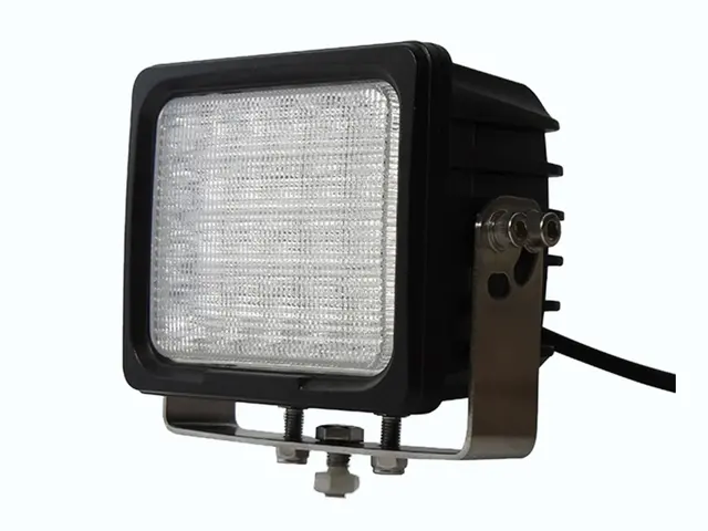 LED work lamp PRO-ROCK Extreme 9-32Volt, 100W, 7000lm, cable 0,40m 
