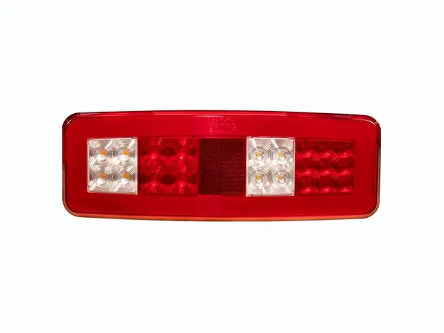 LED Heckleuchte PRO-ROAD LG 5F 12/24V, Kabel 0,5m, ECE, EMV, ADR, Licht 