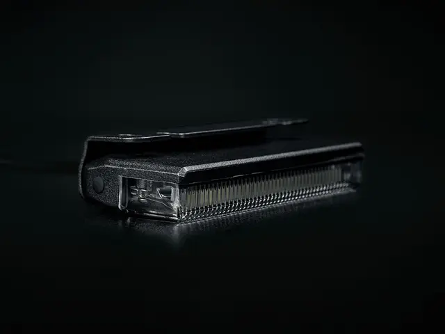 UNITY ULTRA FLAT DUO Strands Lighting Division 