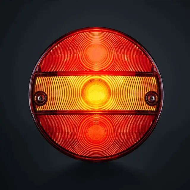 Baklys 3-kammer  IZE LED 3 funksjoner (Hamburger )Strands 