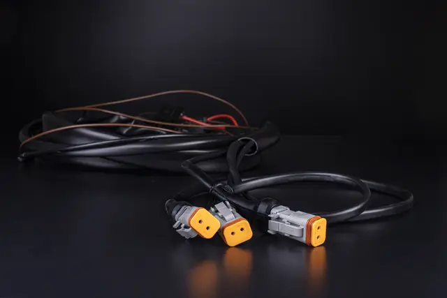 RELÉSETT MED 3 st DT-KONTAKT Strands Lighting Division 