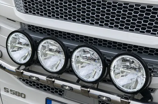 SKENE 9" FJERNLYS LED Strands Lighting Division 