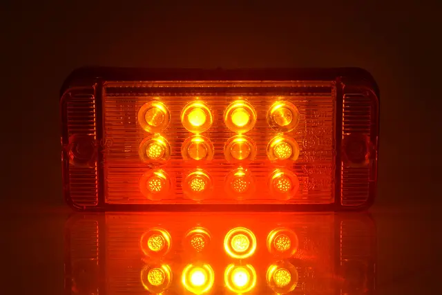 BAKLYS/BREMS/BLINKLYS LED Strands Lighting Division 