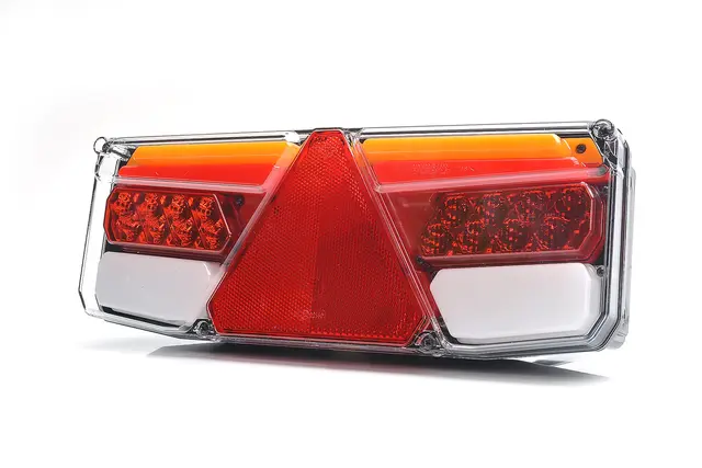 BAKLYSLAMPE HØYRE SLÄP Strands Lighting Division 