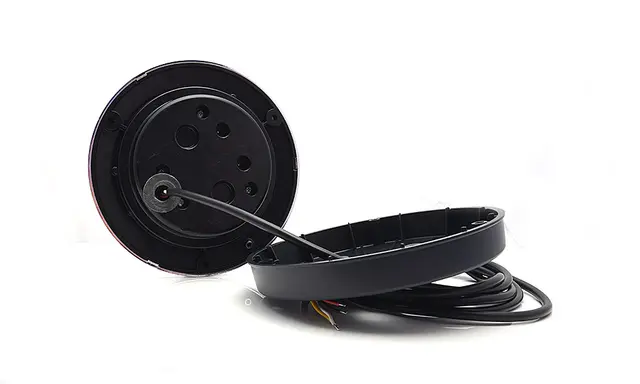 BAKLYSLAMPE LED 3 FUNKSJONER Strands Lighting Division 