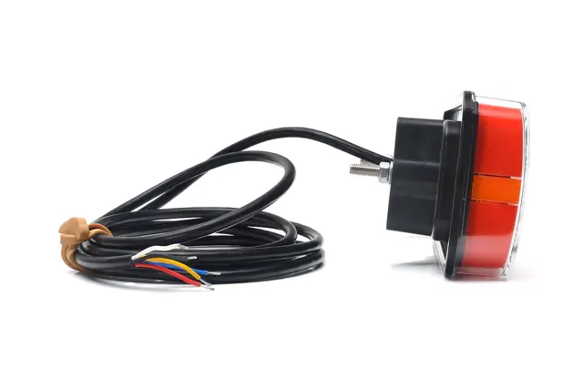 BAKLYSLYS 4 FUNKSJONER LED UNIVERSAL Strands Lighting Division 