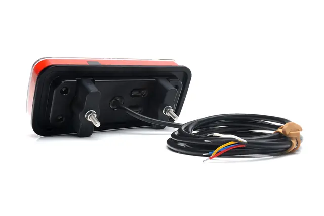 BAKLYSLYS 4 FUNKSJONER LED UNIVERSAL Strands Lighting Division 