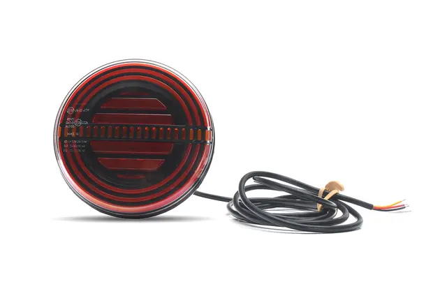 BAKLYSLYS 3 FUNKSJONER LED UNIVERSAL Strands Lighting Division 