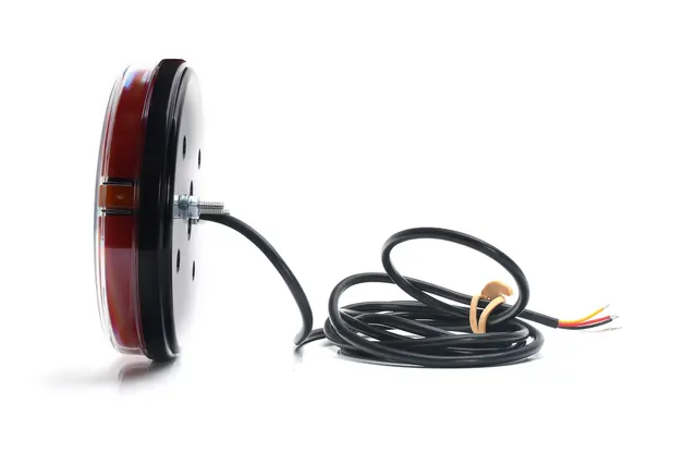 BAKLYSLYS 3 FUNKSJONER LED UNIVERSAL Strands Lighting Division 
