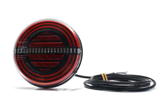 BAKLYSLYS 3 FUNKSJONER LED UNIVERSAL Strands Lighting Division 