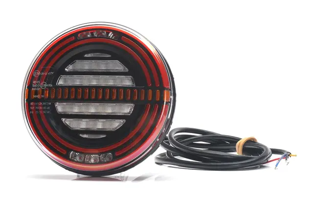 BAKLYSLYS 5 FUNKSJONER LED UNIVERSAL Strands Lighting Division 