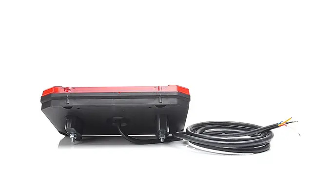 BAKLYSLAMPE 5 FUNKSJONER LED VENSTRE Strands Lighting Division 