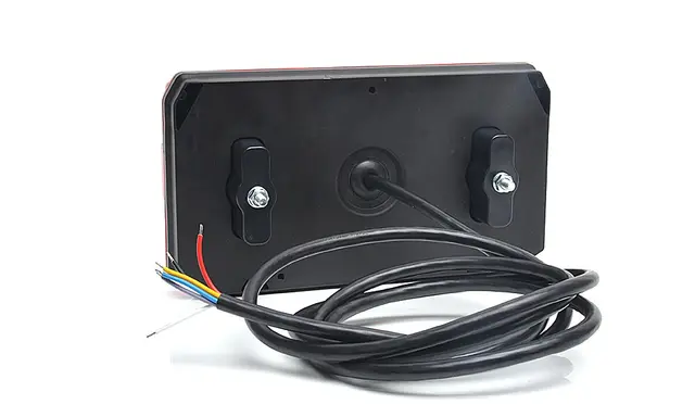 BAKLYSLAMPE 5 FUNKSJONER LED HØYRE Strands Lighting Division 