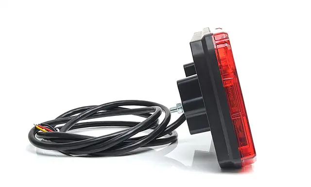 BAKLYSLAMPE 5 FUNKSJONER LED HØYRE Strands Lighting Division 