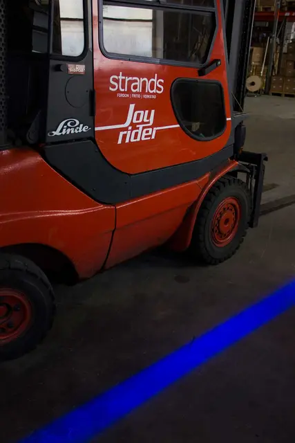 TRUCKLAMPE LINE BLÅ LED Strands Lighting Division 