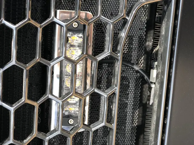 VARSELLYS SLIM 6 GUL  LED, ADR Strands Lighting Division 