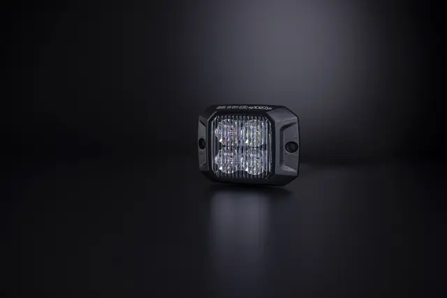 VARSELLYS DUO HVIT/GUL  4 LED Strands Lighting Division 