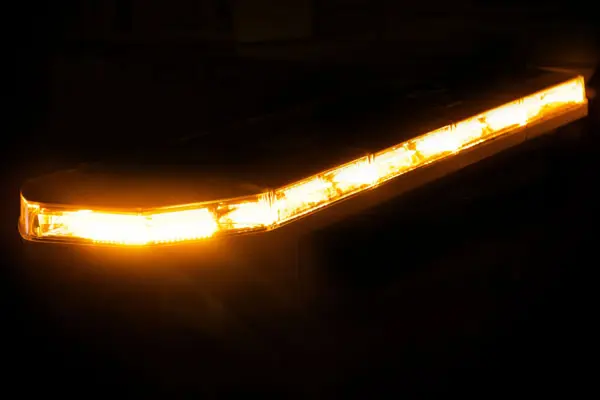 T-STROBE VARSELLYSBJELKE 1829mm Strands Lighting Division 